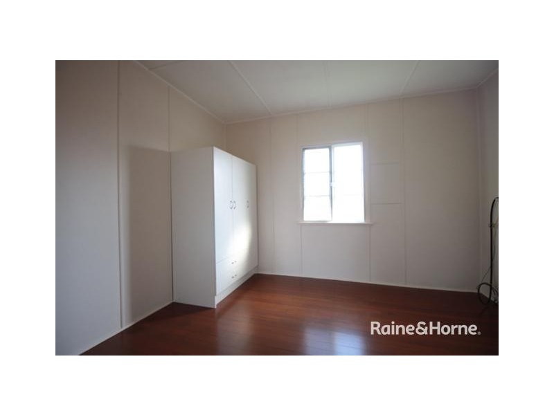 26 Gympie Road, Tin Can Bay QLD 4580
