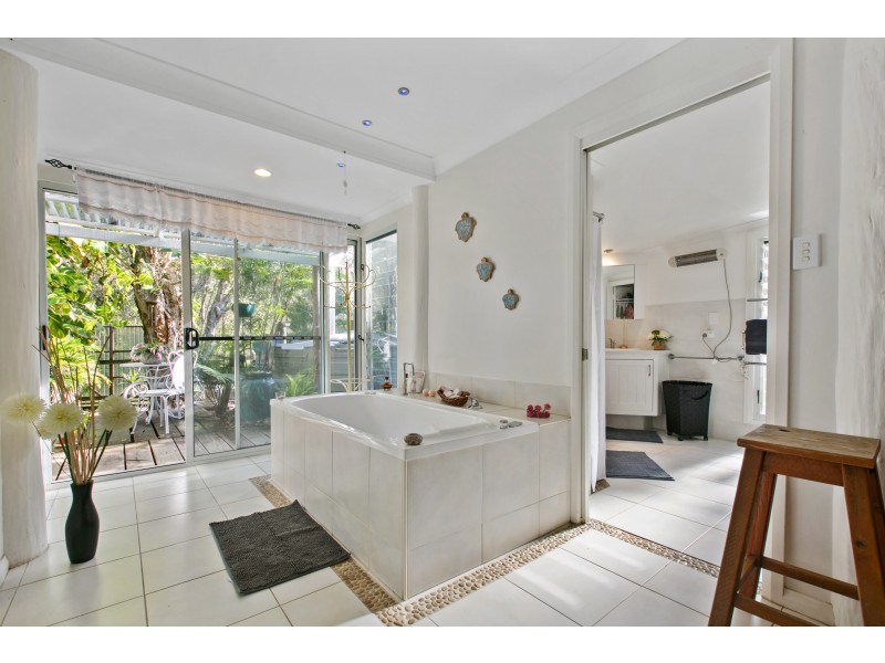 112 Emperor Street, Tin Can Bay QLD 4580