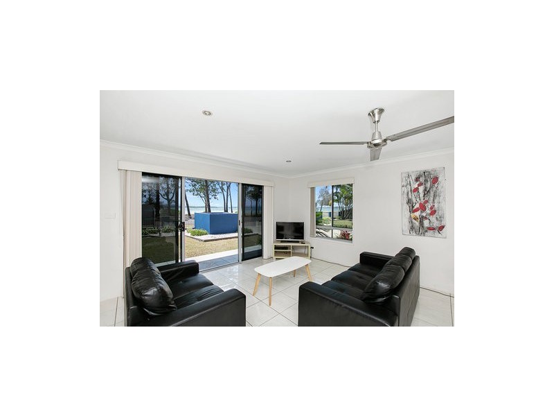 8/26 ESPLANADE, Tin Can Bay QLD 4580