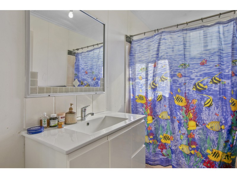 9 DRUMMER STREET, Tin Can Bay QLD 4580