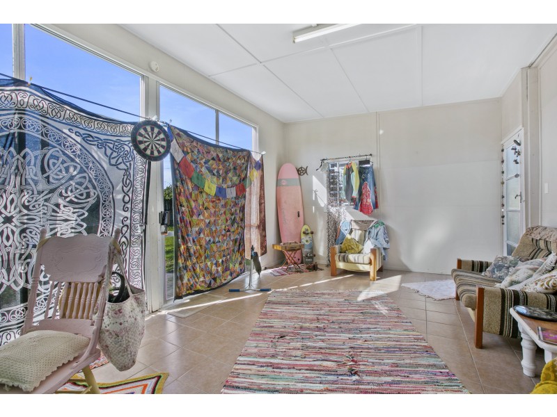 9 DRUMMER STREET, Tin Can Bay QLD 4580