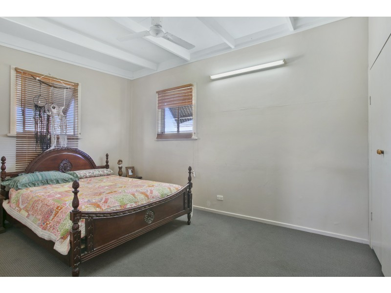 9 DRUMMER STREET, Tin Can Bay QLD 4580