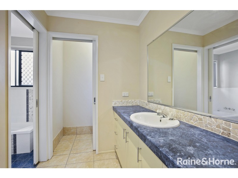 32 Summer Way, Tin Can Bay QLD 4580