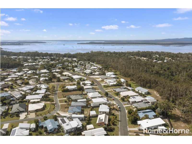 32 Summer Way, Tin Can Bay QLD 4580