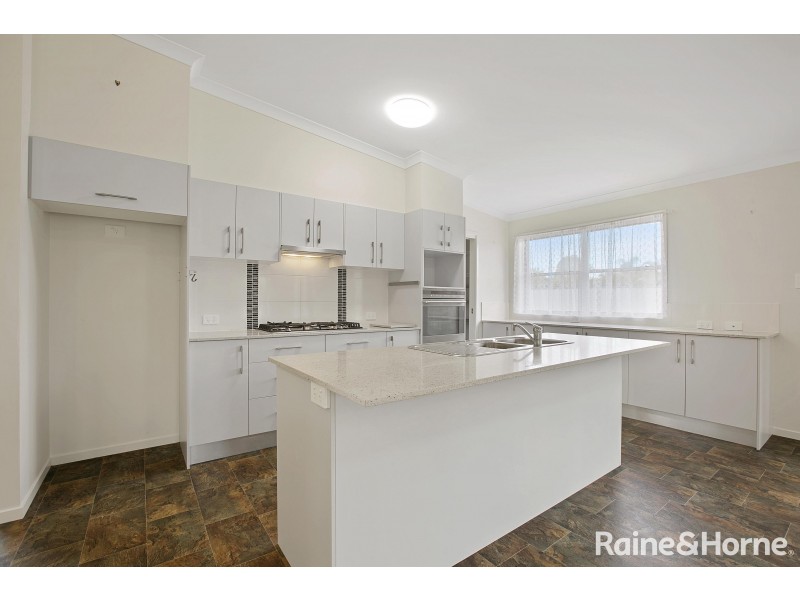 97 Investigator Avenue, Cooloola Cove QLD 4580