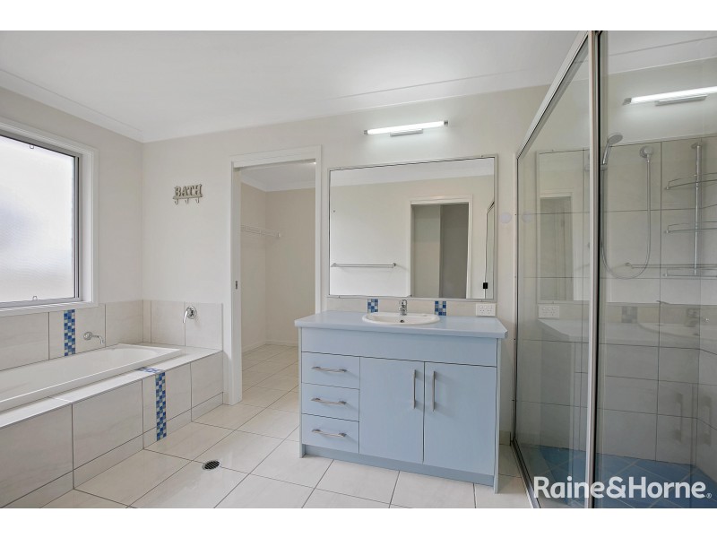 97 Investigator Avenue, Cooloola Cove QLD 4580