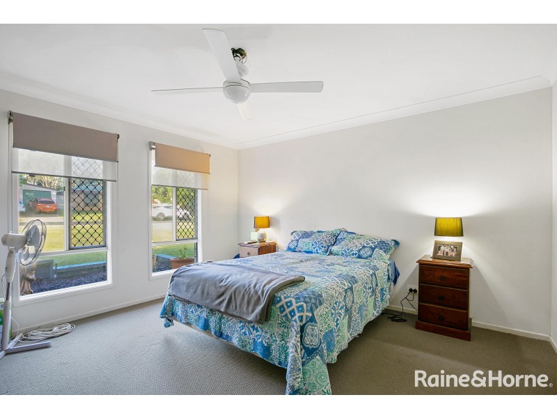 17 Endeavour Drive, Cooloola Cove QLD 4580