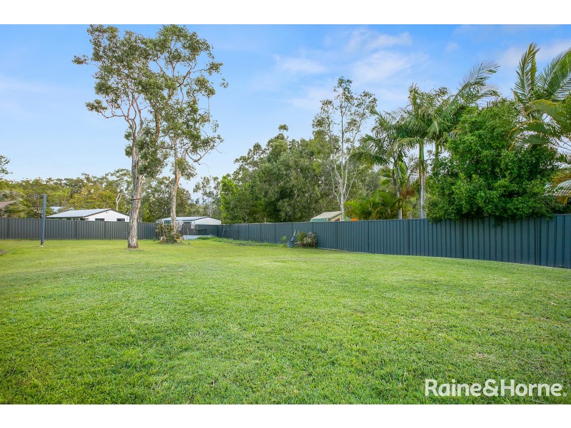 17 Endeavour Drive, Cooloola Cove QLD 4580
