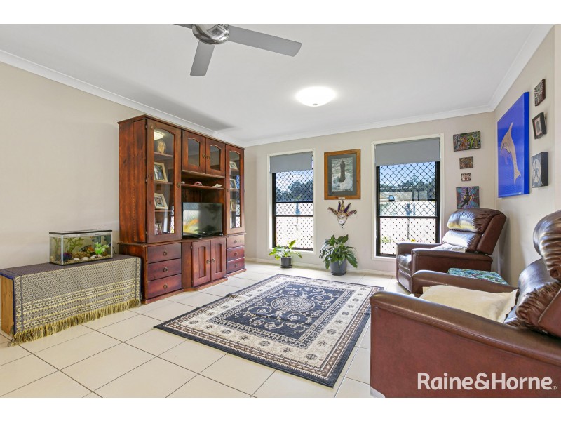 9 BATAVIA COURT, Cooloola Cove QLD 4580