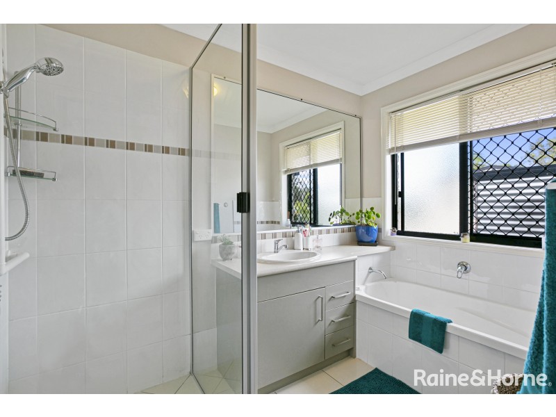 9 BATAVIA COURT, Cooloola Cove QLD 4580