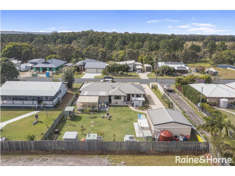 9 BATAVIA COURT, Cooloola Cove QLD 4580