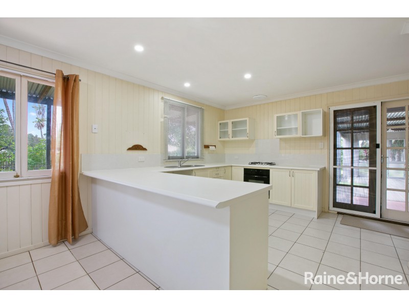 35 Endeavour Drive, Cooloola Cove QLD 4580