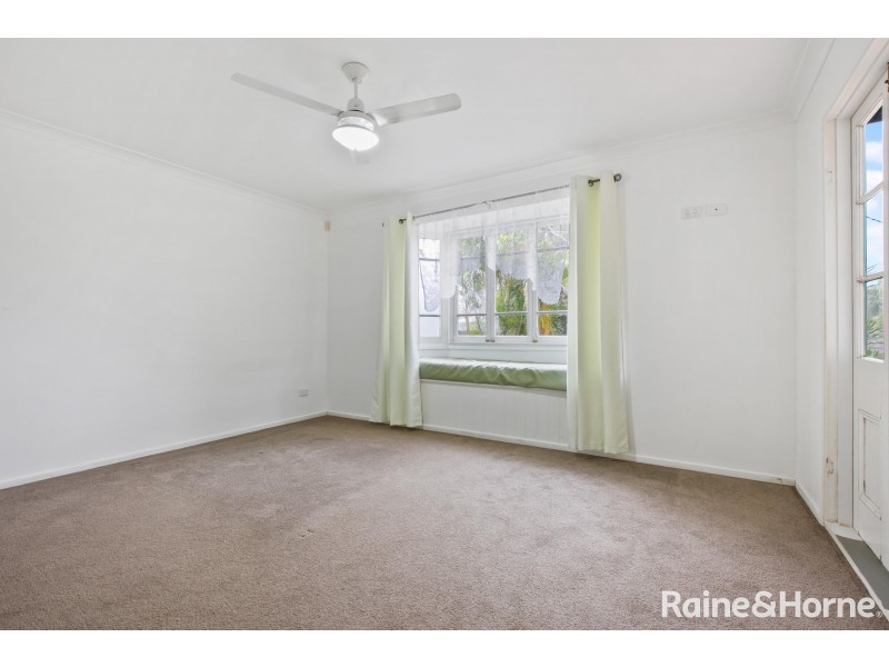 35 Endeavour Drive, Cooloola Cove QLD 4580