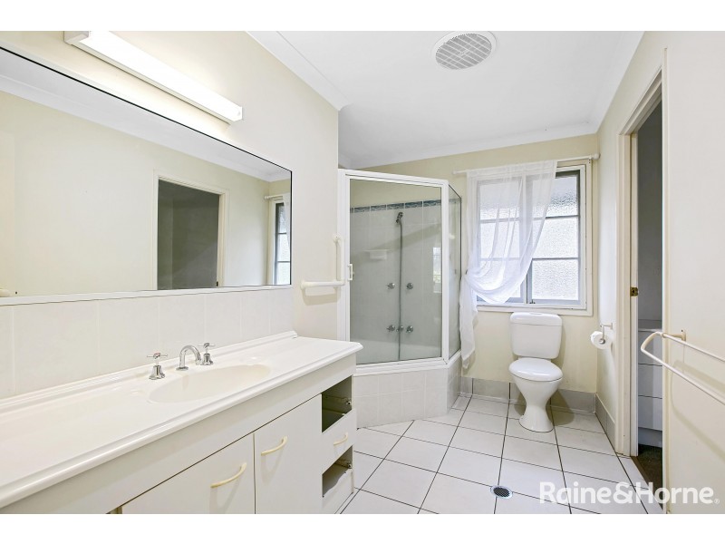 35 Endeavour Drive, Cooloola Cove QLD 4580