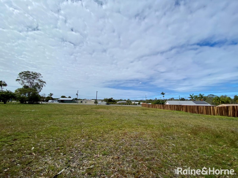 92 Investigator Ave, Cooloola Cove QLD 4580