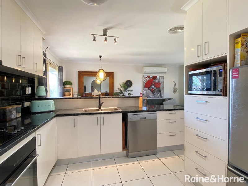 116 Golden Hind Avenue, Cooloola Cove QLD 4580