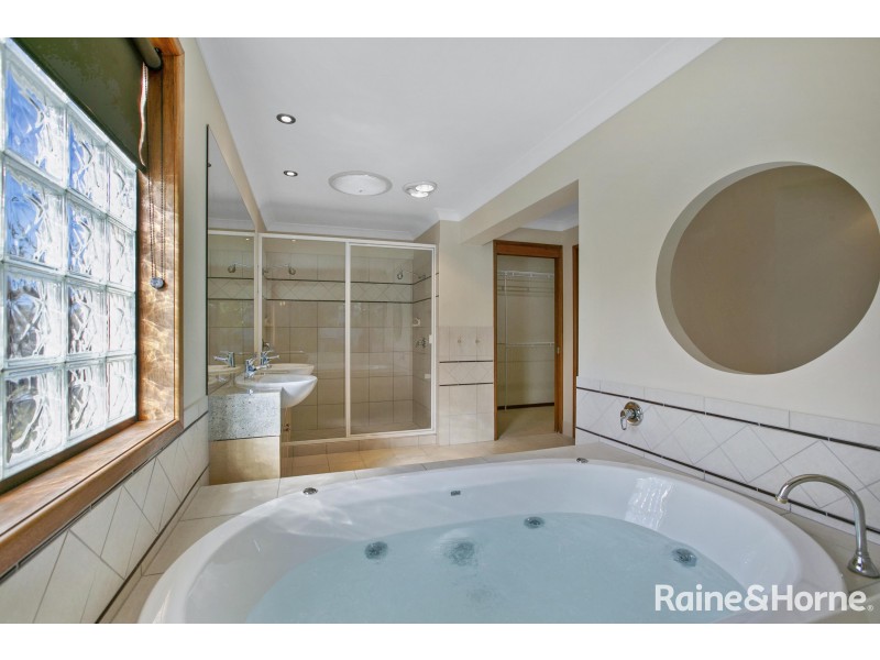 21 Sterling Castle Road, Tin Can Bay QLD 4580