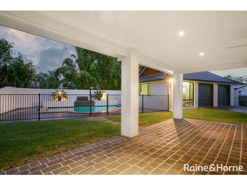 21 Sterling Castle Road, Tin Can Bay QLD 4580