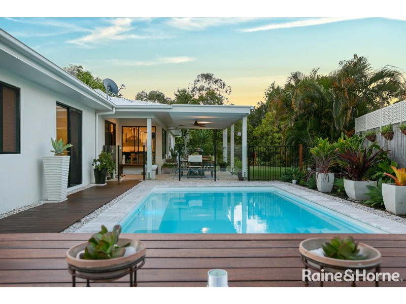 2 CREEKSIDE ESPLANADE, Cooloola Cove QLD 4580
