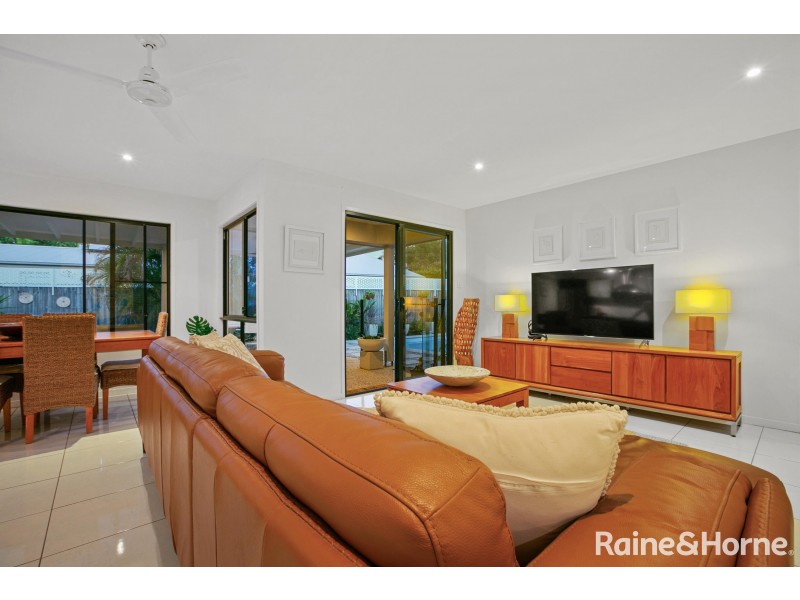 2 CREEKSIDE ESPLANADE, Cooloola Cove QLD 4580