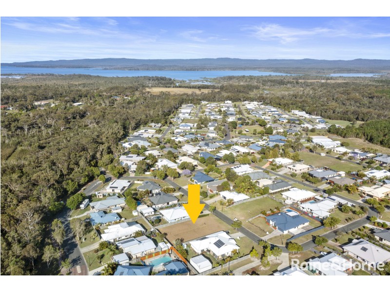 8 Dianella Circuit, Cooloola Cove QLD 4580