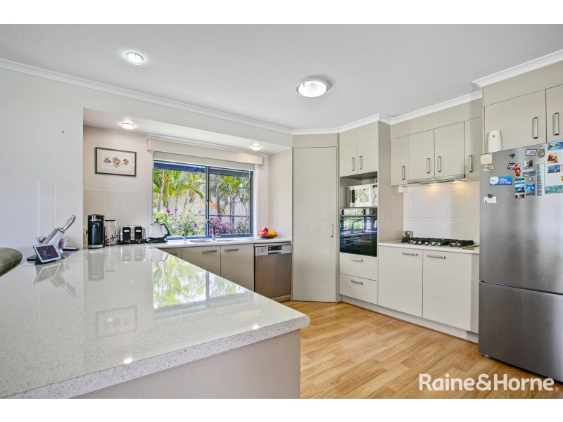 16 Endurance Avenue, Cooloola Cove QLD 4580