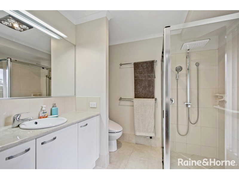 16 Endurance Avenue, Cooloola Cove QLD 4580