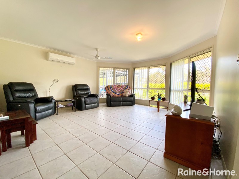 2 Ark Royal Drive, Cooloola Cove QLD 4580