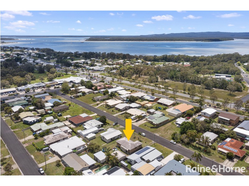18 Marlin Way, Tin Can Bay QLD 4580