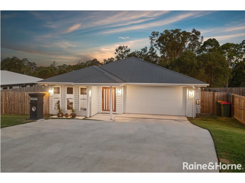 12 Evelyn Road, Southside QLD 4570
