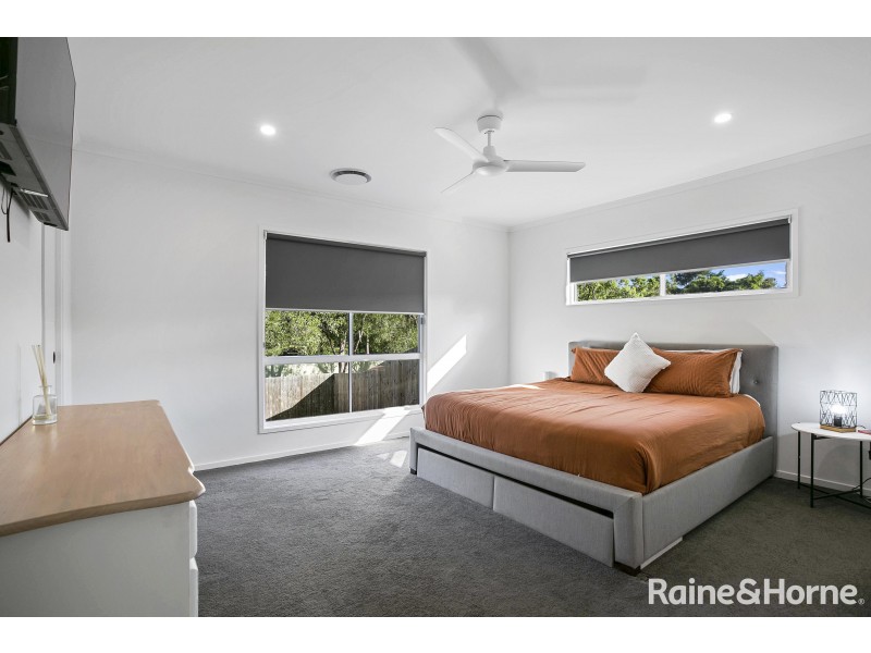 12 Evelyn Road, Southside QLD 4570