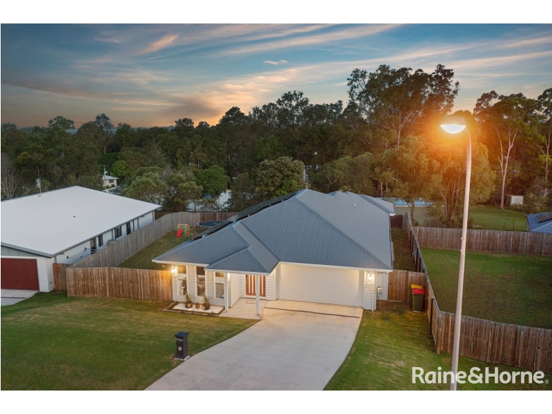 12 Evelyn Road, Southside QLD 4570