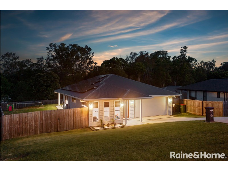 12 Evelyn Road, Southside QLD 4570