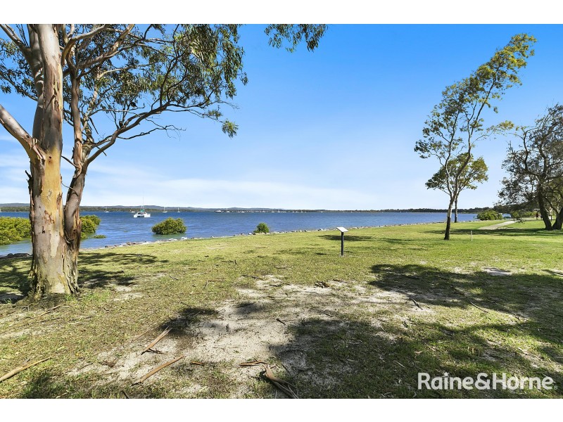 Unit 7/26 Esplanade, Tin Can Bay QLD 4580