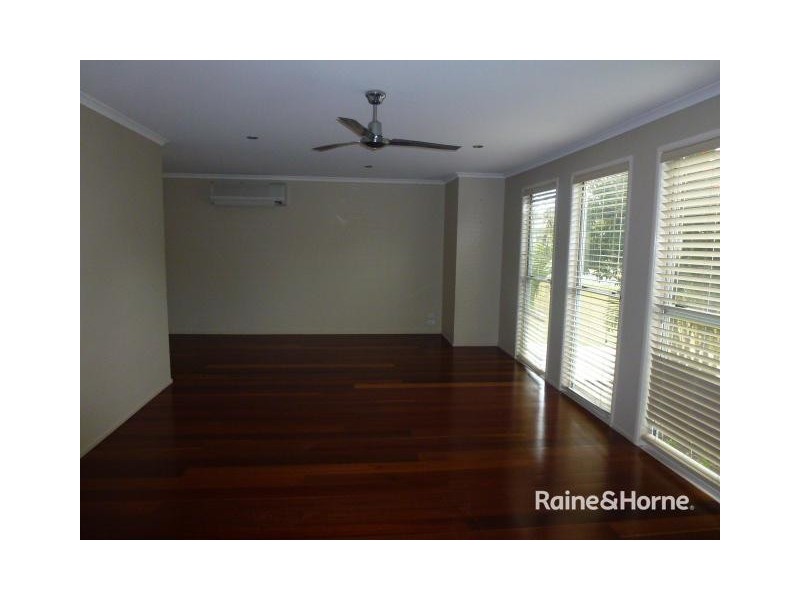 16 Fyshburn Drive, Cooloola Cove QLD 4580