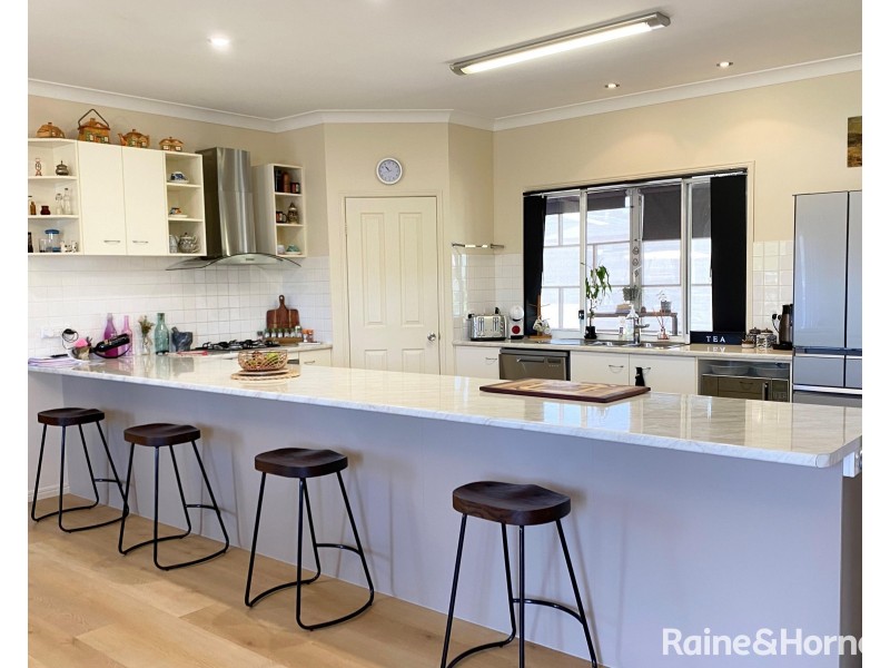 134 Golden Hind Avenue, Cooloola Cove QLD 4580