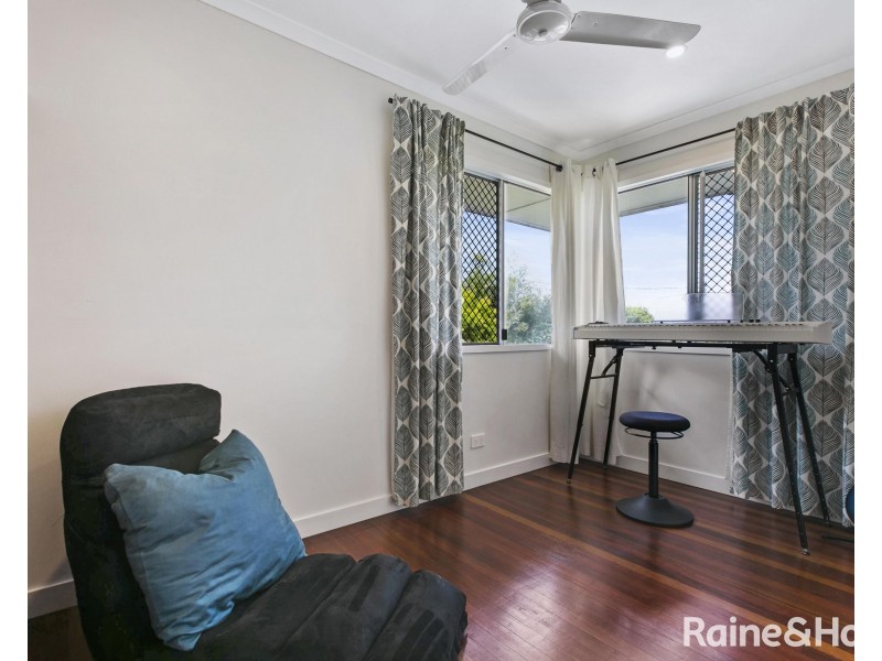 11 Tailor Street, Tin Can Bay QLD 4580