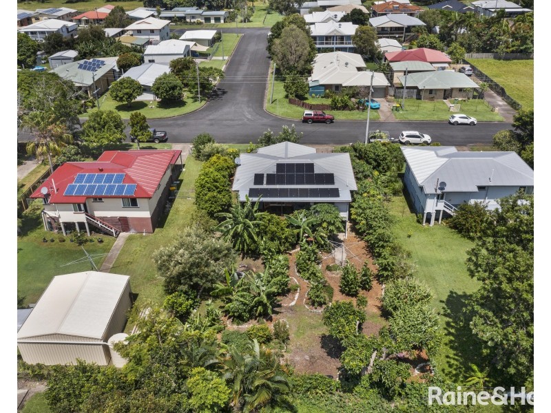 11 Tailor Street, Tin Can Bay QLD 4580