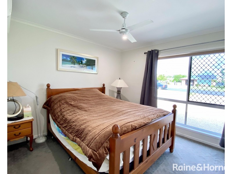 31 Canberra Ave, Cooloola Cove QLD 4580