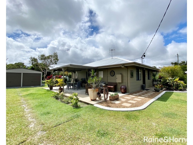4 Ark Royal Drive, Cooloola Cove QLD 4580