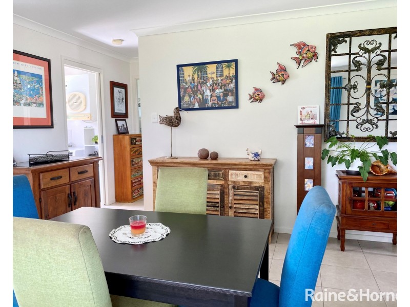 4 Ark Royal Drive, Cooloola Cove QLD 4580