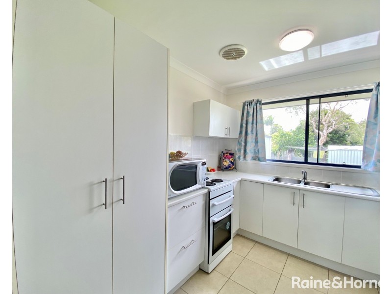 4 Ark Royal Drive, Cooloola Cove QLD 4580