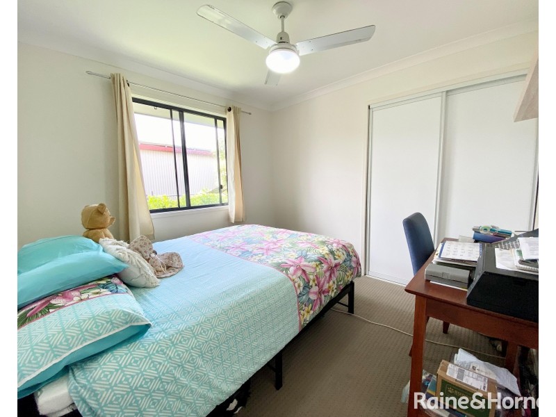 4 Ark Royal Drive, Cooloola Cove QLD 4580
