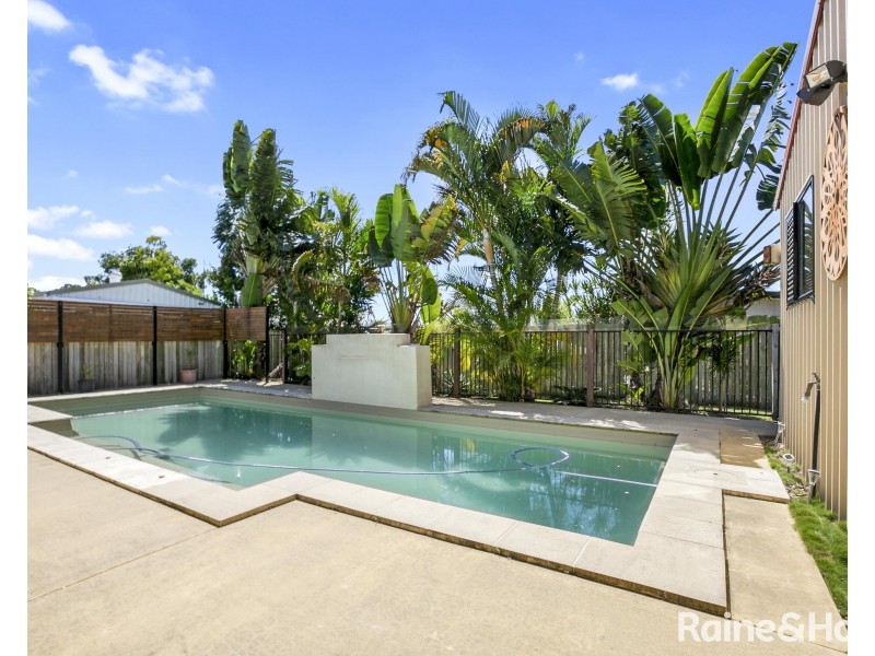 13 Lomandra Avenue, Cooloola Cove QLD 4580