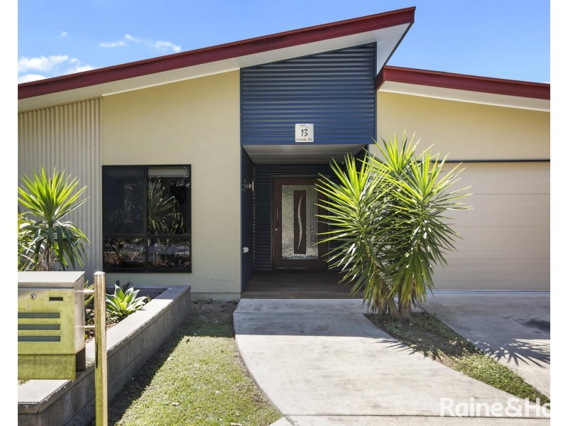 13 Lomandra Avenue, Cooloola Cove QLD 4580