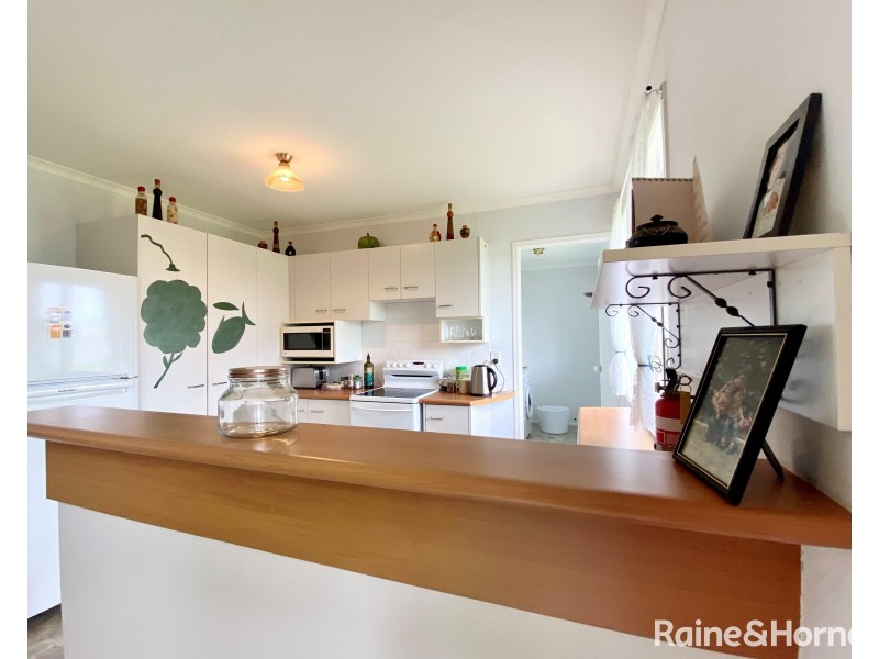 26 Marco Polo Drive, Cooloola Cove QLD 4580