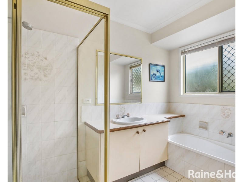 5 Beagle Avenue, Cooloola Cove QLD 4580