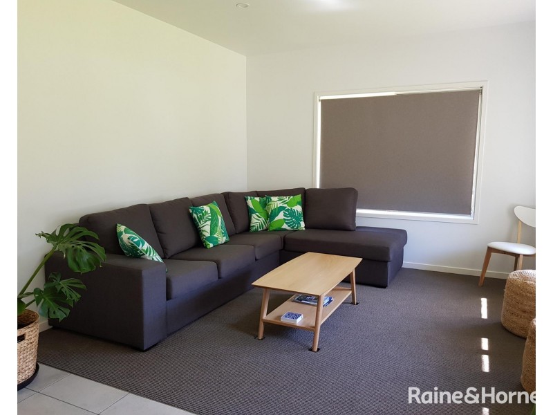 98 Toolara Road, Tin Can Bay QLD 4580