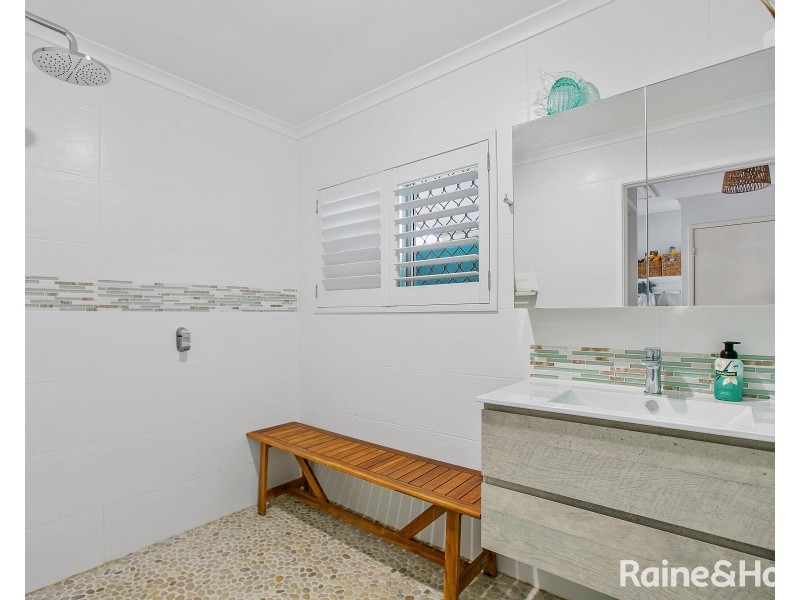 23 Oyster Parade, Tin Can Bay QLD 4580