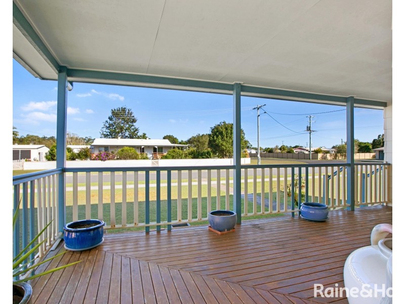 35 Nautilus Drive, Cooloola Cove QLD 4580